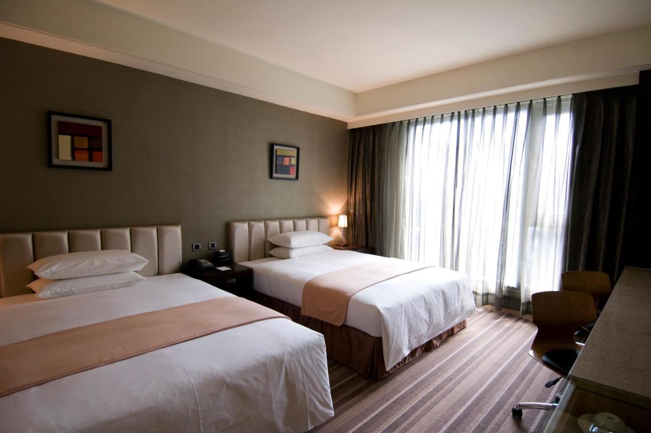Urban Hotel33 Kaohsiung Exterior photo