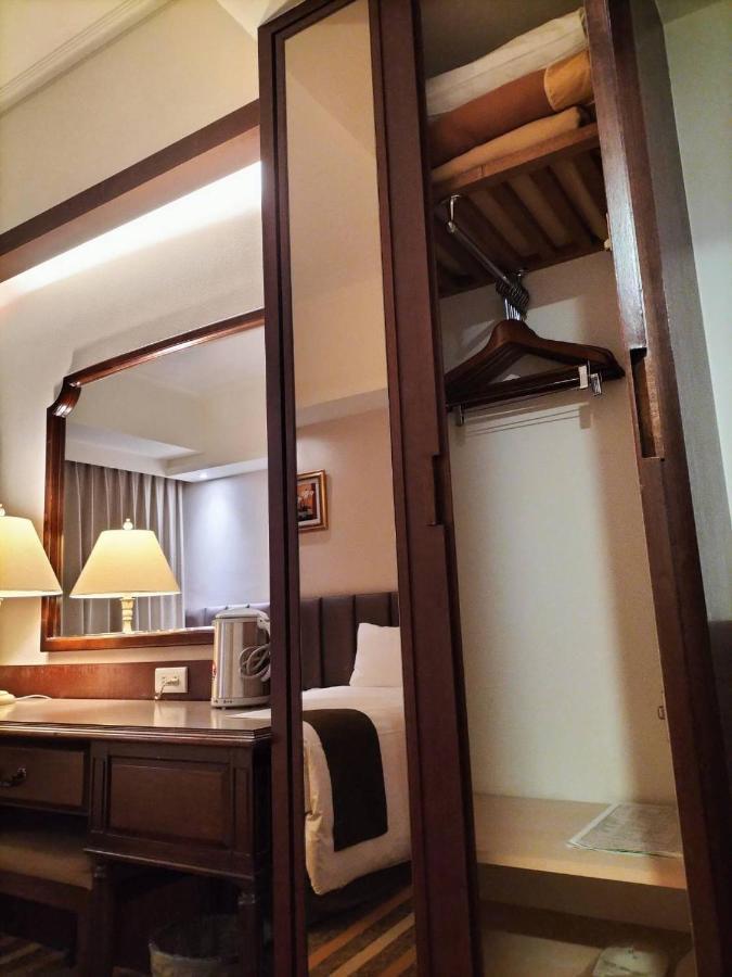 Urban Hotel33 Kaohsiung Exterior photo