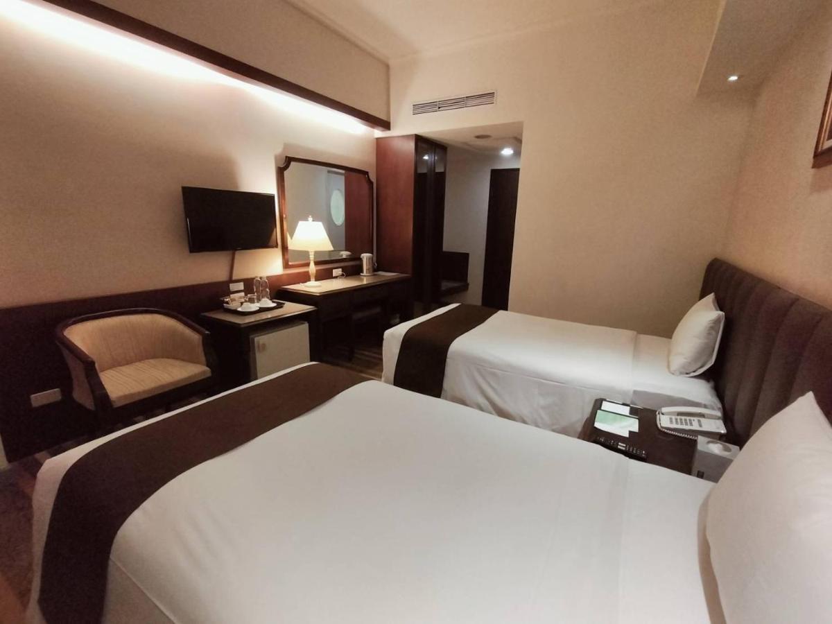 Urban Hotel33 Kaohsiung Exterior photo