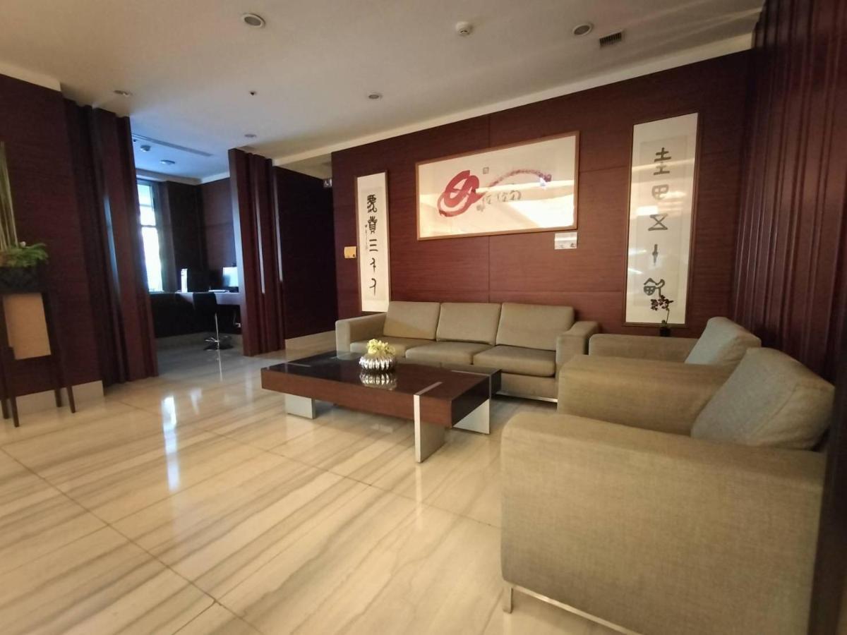 Urban Hotel33 Kaohsiung Exterior photo