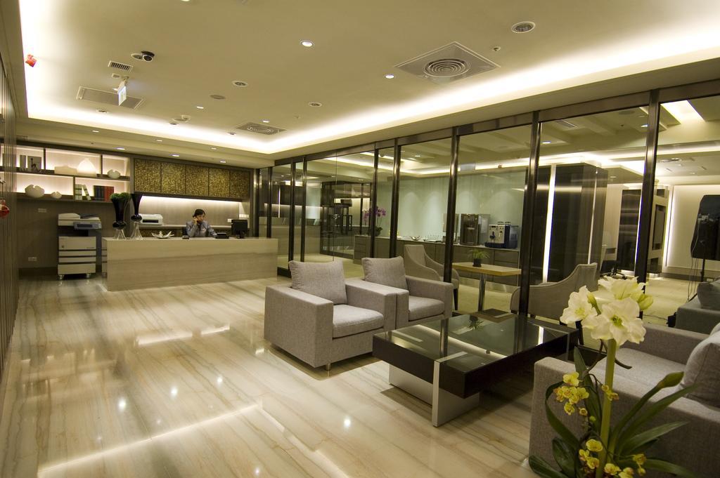 Urban Hotel33 Kaohsiung Exterior photo